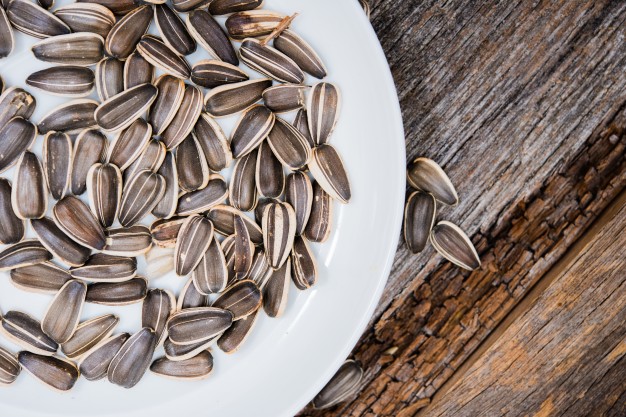  sunflower seeds