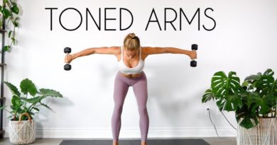 Toned Arms At Home